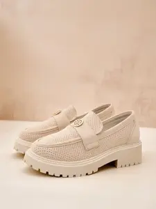 Resti Women's Seffolia moccasins