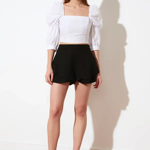 Dámské kraťasy Trendyol Skirt-Looking Shorts