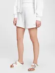 Bílé dámské kraťasy GAP Logo high rise boyfriend shorts