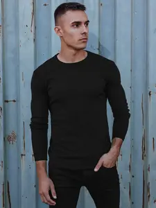 Klasický černý pánský svetr