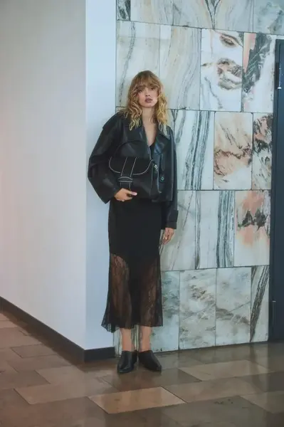 Křivák Answear.LAB