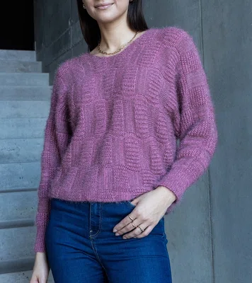 Gemre Pink sweater with Neveri neckline