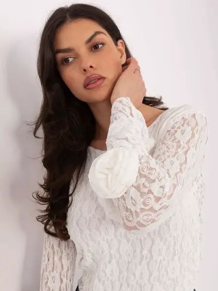 Čipkovaná blúzka ecru