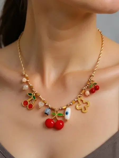 Náhrdelník Resti Atena Charm Cherry