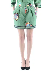 Dámske zelené kraťasy s kvetinovým vzorom