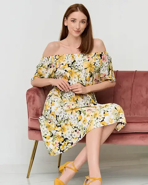 Resti Yellow knee-length dress with a multicolored floral pattern - Clothing
