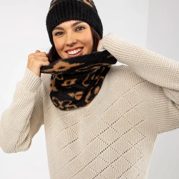 zimný nákrčník so vzormi