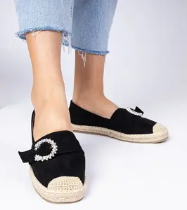 Gemre Čierne espadrilky zdobené kryštálmi Maruta