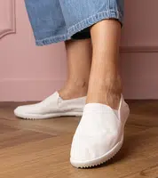 Gemre White women's slip-on sneakers Gerri