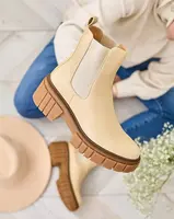 Resti Beige women's boots on a solid sole Eferope