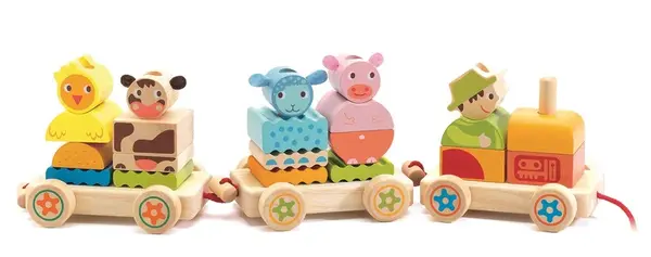 Drevený farmársky vláčik
