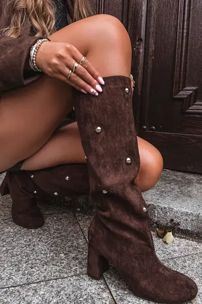 Boto Dámske Zimné Členkové Topánky Na Podpätku S Ozdobnými Detailmi Čokoládové Lucinda