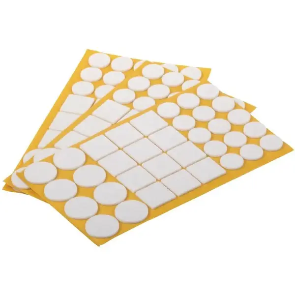 Súprava bielych plstených podložiek 105 ks