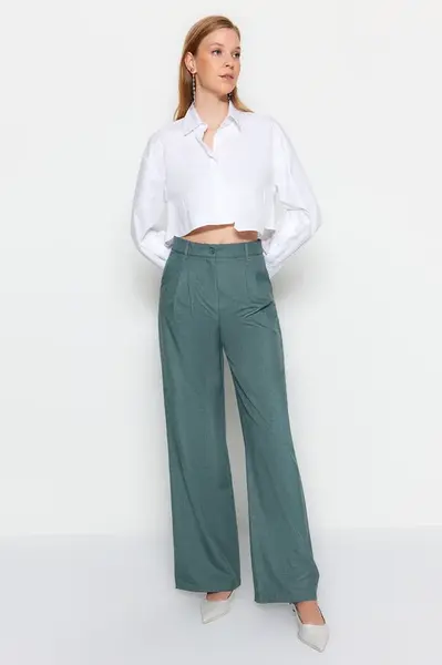 Trendyol tmavě zelené široké plisované tkané kalhoty se širokými nohavicemi