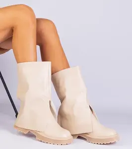 Gemre Beige ankle boots with a turned-down upper Rozalia