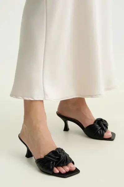 Kožené pantofle Answear.LAB dámské, černá barva, na podpatku