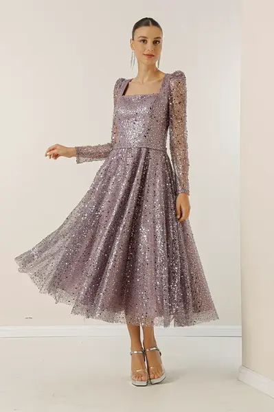 By Saygı Čtvercový výstřih s dlouhým rukávem lemovaný prošívání Korálkové šaty