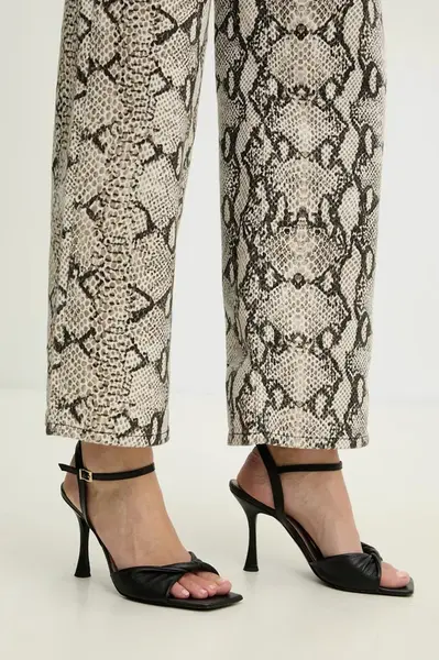 Kožené sandály Answear.LAB černá barva