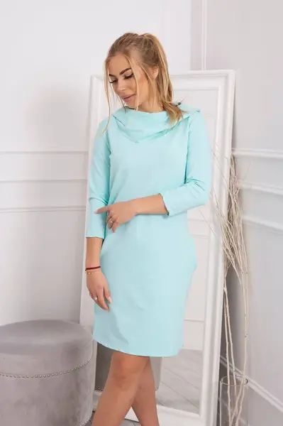 Šaty s kapucí a kapsami mint