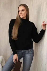 Svetr převlečený přes hlavu černý