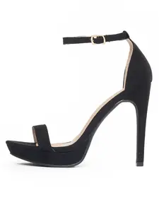 Celena Sandále 'Crystal'  čierna