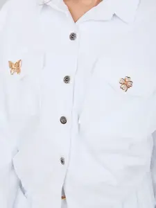 Bílá kordová bunda s brožemi