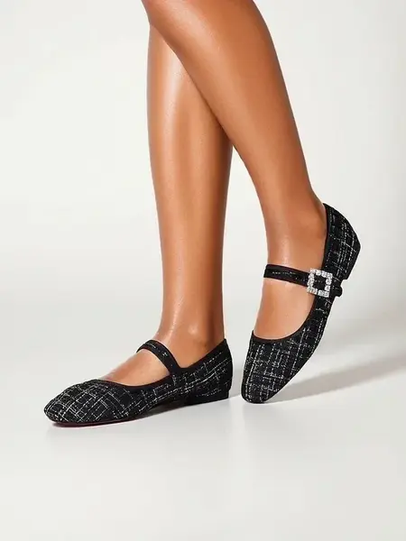 Resti Women's checked ballerinas with a buckle and strap Riffos