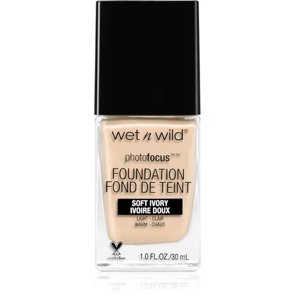 Wet n Wild PhotoFocus zmatňujúci fluidný make-up odtieň Soft Ivory 30 ml