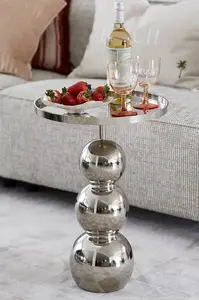 Riviera Maison  stůl vyrobený z hliníku