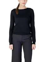 Čierny basic sveter s dlhým rukávom