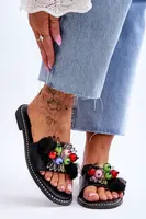 Papuče s dekoratívnymi korálkami S. Barski