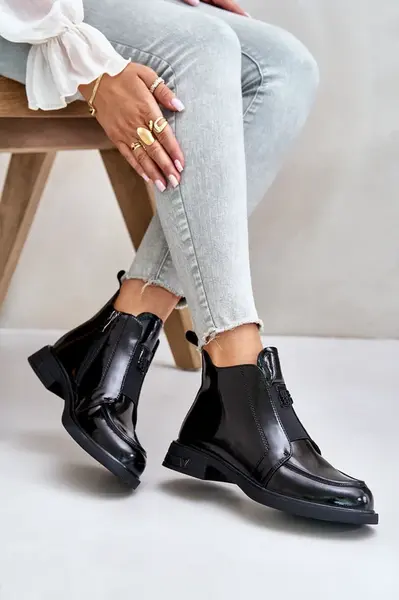 Leather patent leather women's ankle boots with zip D&A black