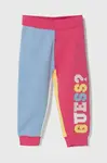 Dětské bavlněné tepláky Guess růžová barva, K4YQ14 KA6R3