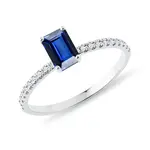 Prsteň z bieleho zlata s emerald zafírom a diamantmi KLENOTA