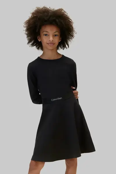 Calvin Klein Jeans  rozšířené šaty s viskózou