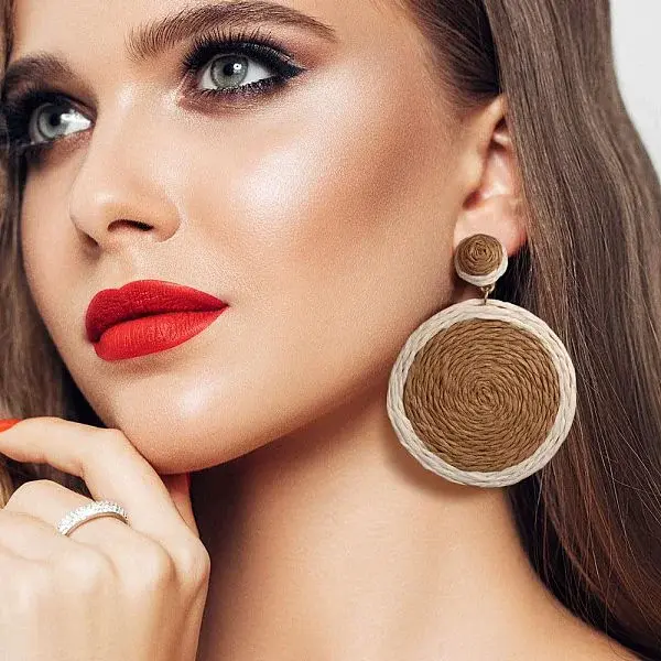 Woven Flat Round Alloy Raffia Dangle Stud Earrings