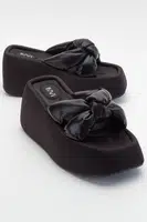 LuviShoes Regno dámské černé pantofle na klínku