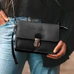 Dámská kožená crossbody kabelka The Chesterfield Brand Nina - černá