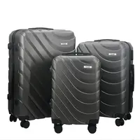 Novel SADA CESTOVNÍCH KUFRŮ