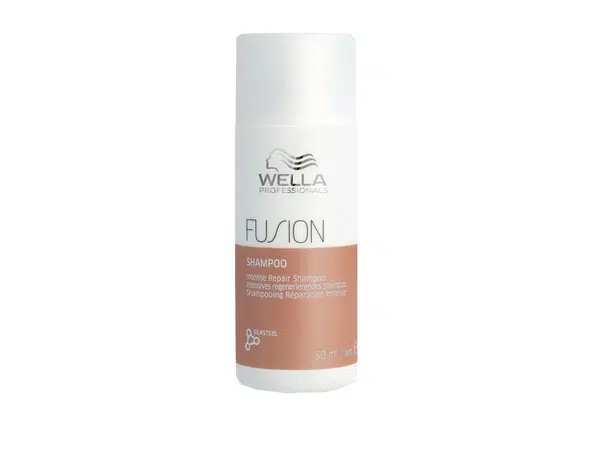 Wella Professionals Intenzívne regeneračný šampón na poškodené vlasy Fusion (Intense Repair Shampoo) 50 ml