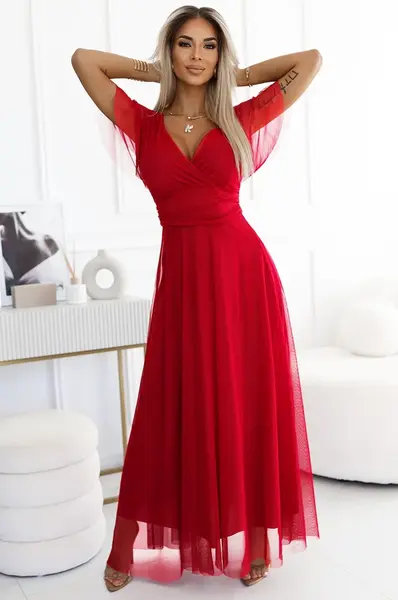 562-7 NASTIA Long dress with a neckline and short sleeves - red