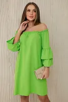 Spanish dress with pleats on the sleeve of bright green color