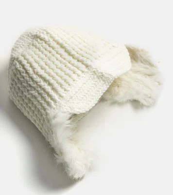 Gemre White hat with ear flaps Zora