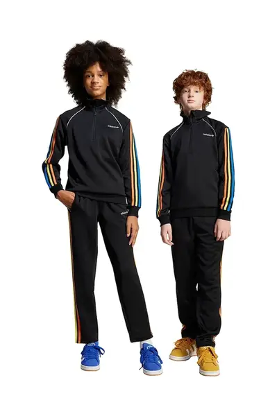 Dětské tepláky adidas Originals černá barva, s aplikací, JC8411