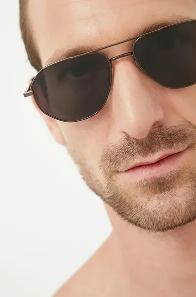 Sluneční brýle Tommy Hilfiger