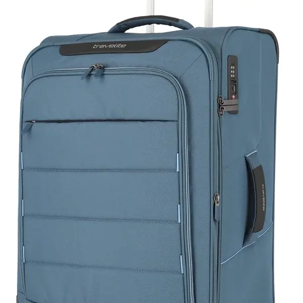 Střední cestovní kufr na kolečkách Travelite Skaii 4w M Blue