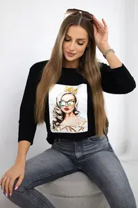 Halenka s grafikou dívky v brýlích 3D černá