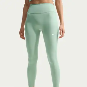 Nike One L
