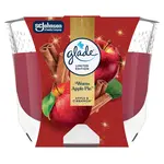 Glade Vonná svíčka Warm Apple Pie 204 g