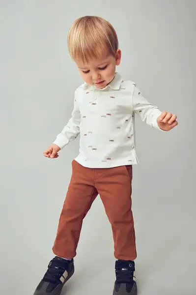 Kojenecké kalhoty Mayoral červená barva, 521